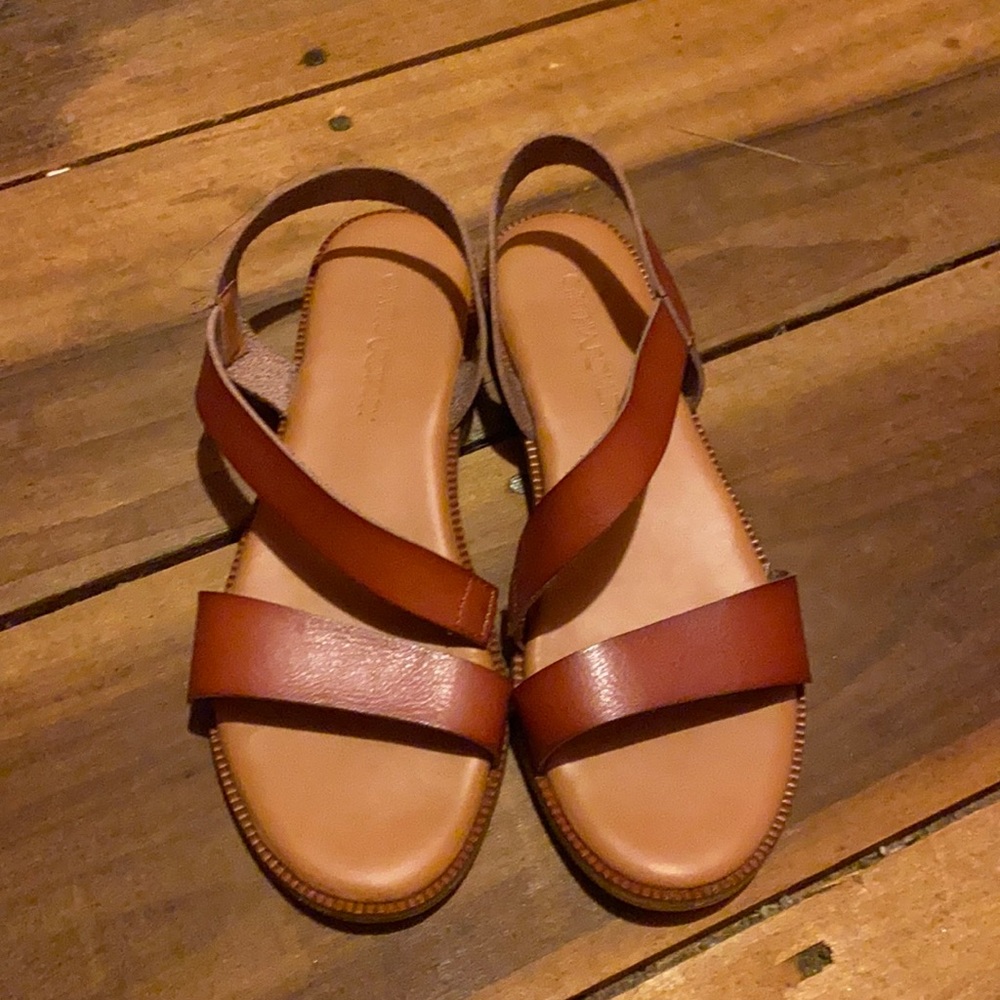 brown 6.5 cynthia rowley flats